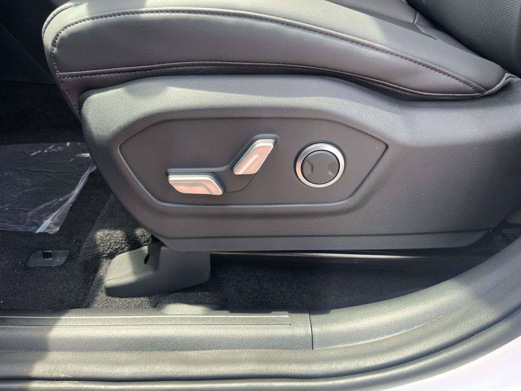 New 2026 Hyundai Santa Fe SEL FWD image 40