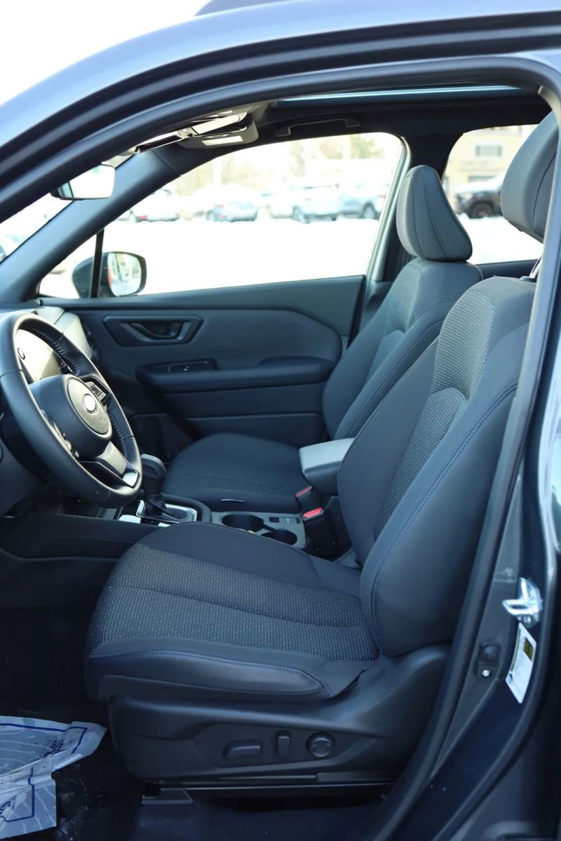 Used 2025 Subaru Forester Premium w/ Convenience Package #1 image 15