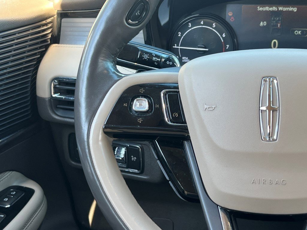 Used 2022 Lincoln Corsair AWD w/ Premium Package image 28