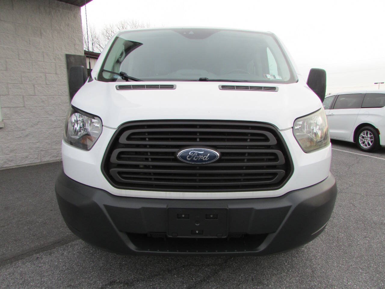Used 2016 Ford Transit 350 XL RWD image 3