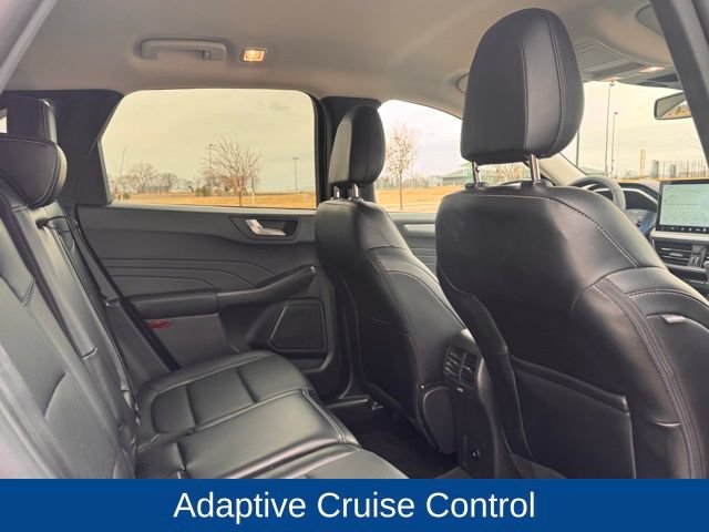 Used 2025 Ford Escape Platinum AWD/4WD image 30