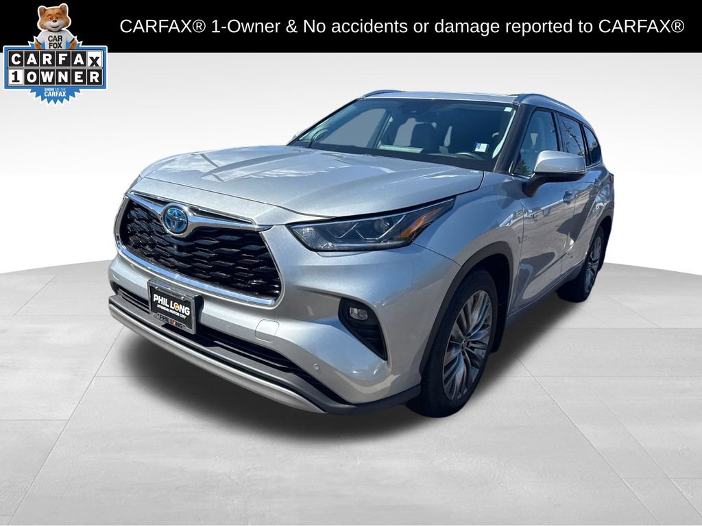 Used 2021 Toyota Highlander Platinum AWD/4WD image 1