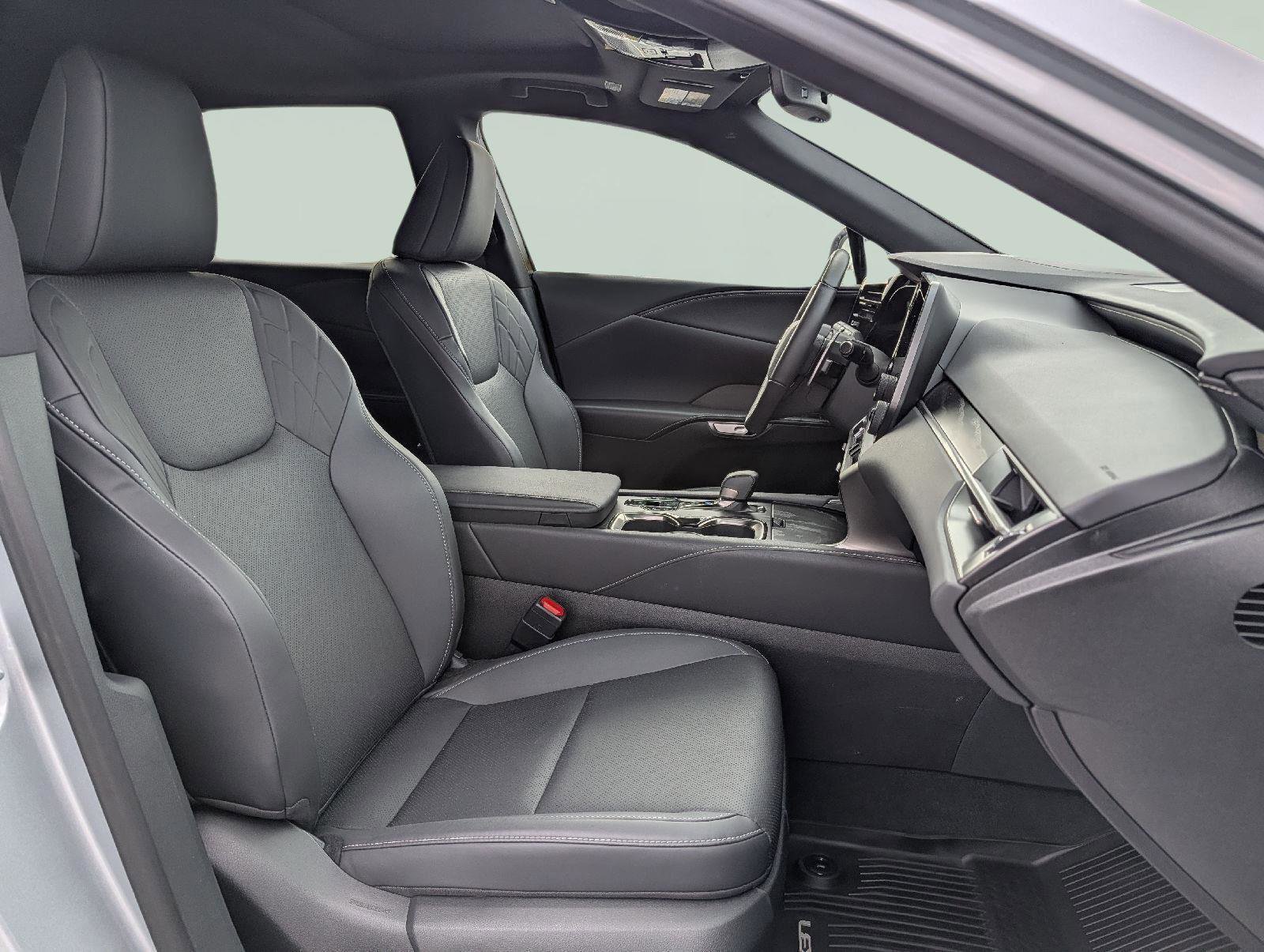 Used 2025 Lexus RX 350 Premium w/ Accessory Package image 24