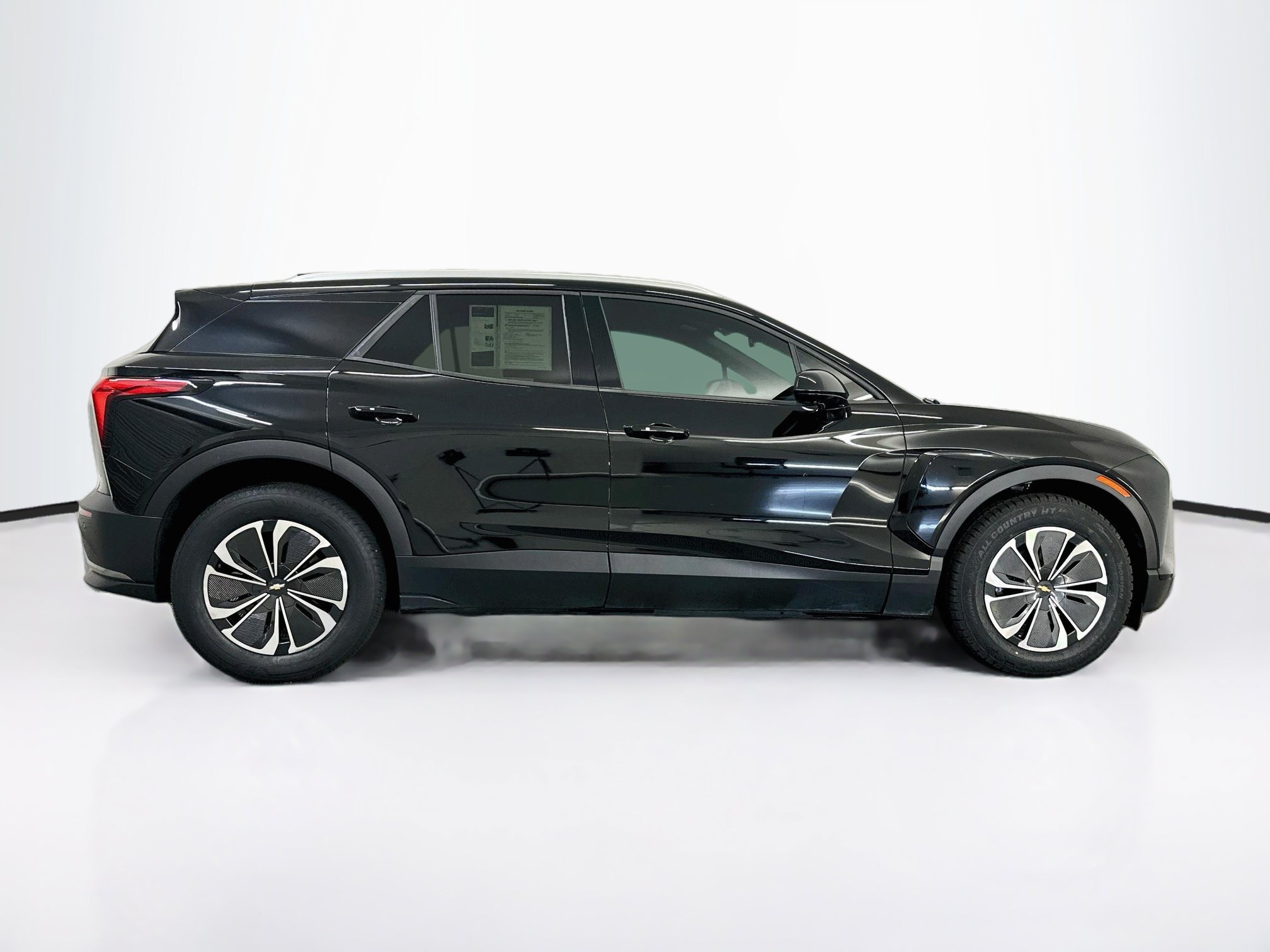 Used 2024 Chevrolet Blazer EV LT AWD/4WD image 10
