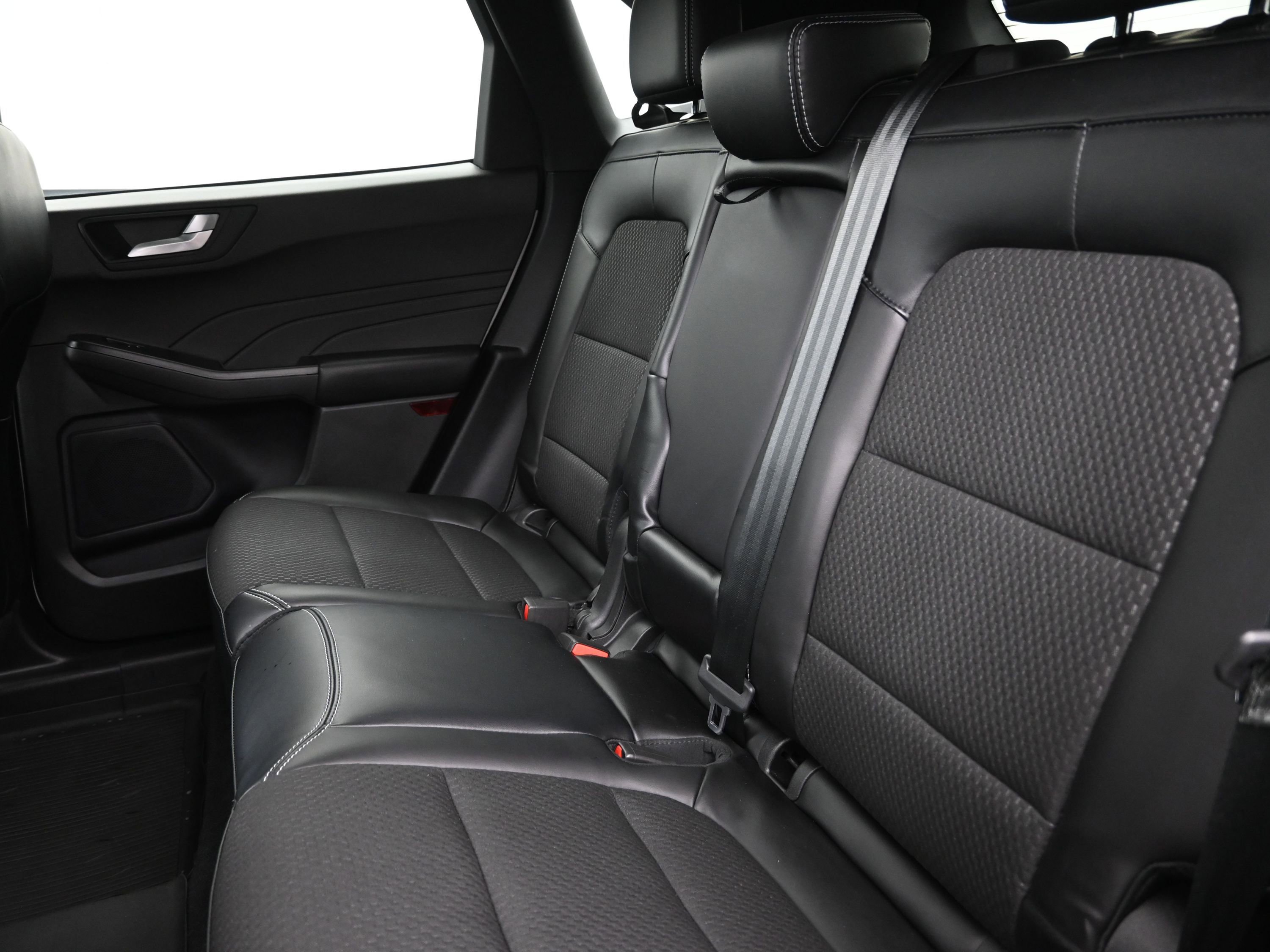 Used 2023 Ford Escape SE image 22