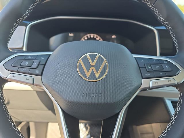 New 2026 Volkswagen Taos SE image 22
