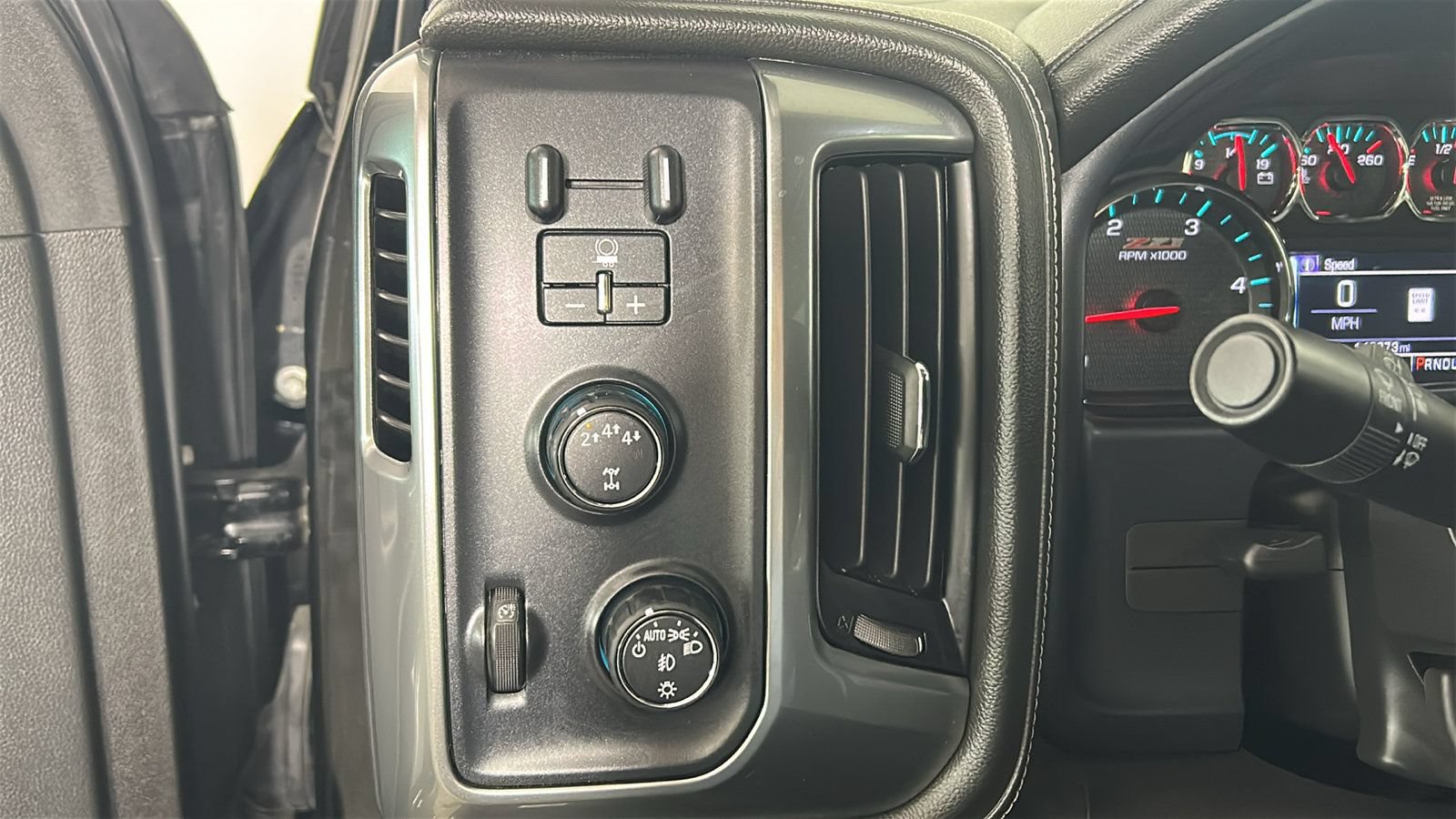 Used 2017 Chevrolet Silverado 2500 LTZ w/ Duramax Plus Package AWD/4WD image 23