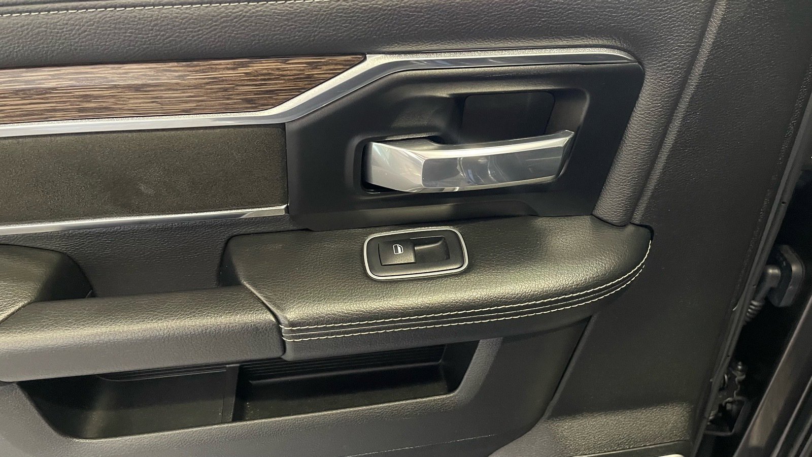 Used 2021 RAM 3500 Laramie image 35