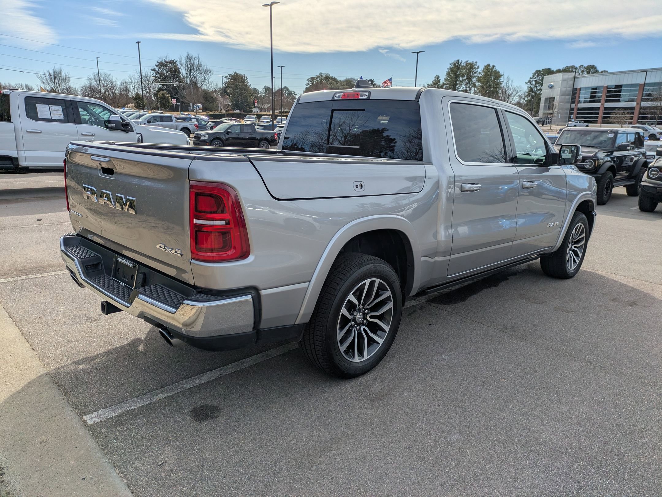 Used 2025 RAM 1500 Limited image 4