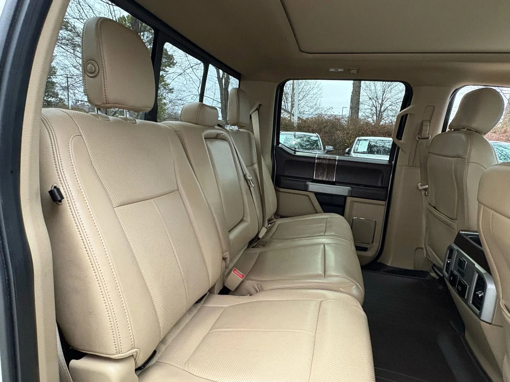 Used 2018 Ford F150 Lariat w/ Equipment Group 502A Luxury image 15