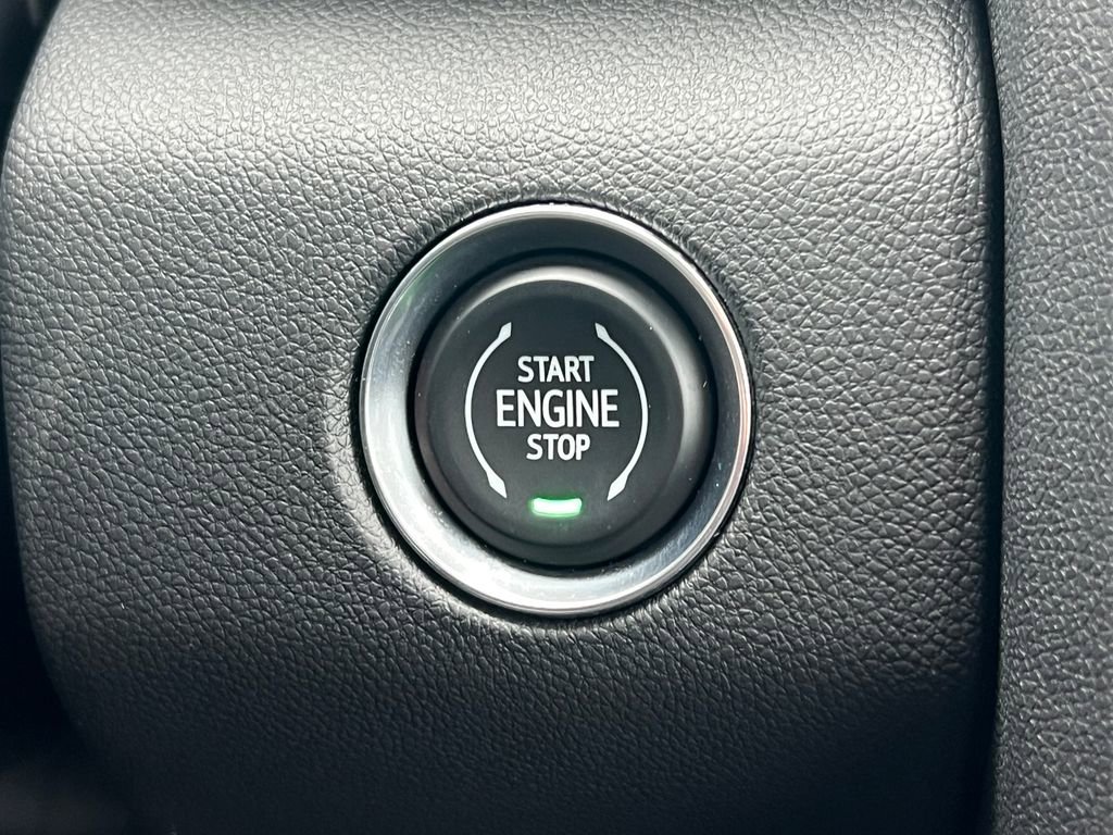 New 2025 GMC Acadia Elevation image 29