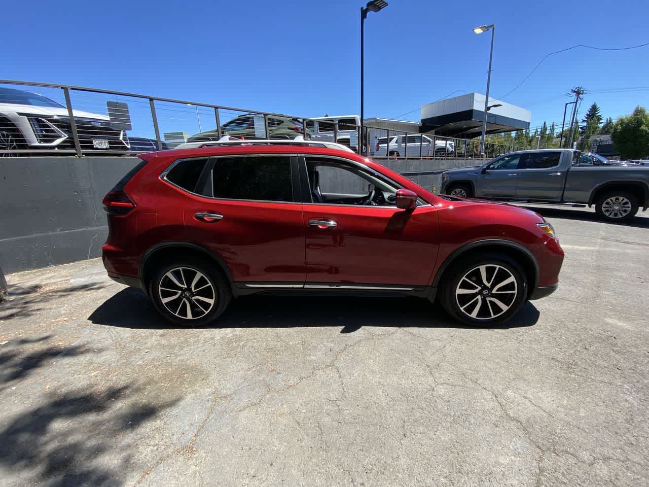 Used 2019 Nissan Rogue SL w/ Premium Package AWD/4WD image 7