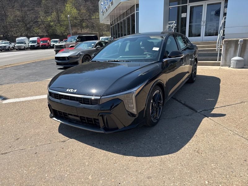 New 2026 Kia K4 GT-Line image 3