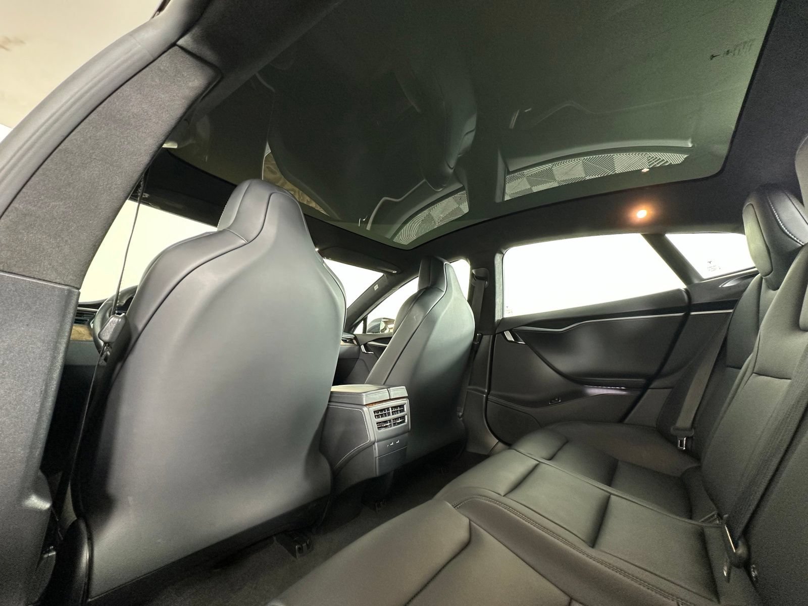 Used 2019 Tesla Model S 100D AWD/4WD image 6