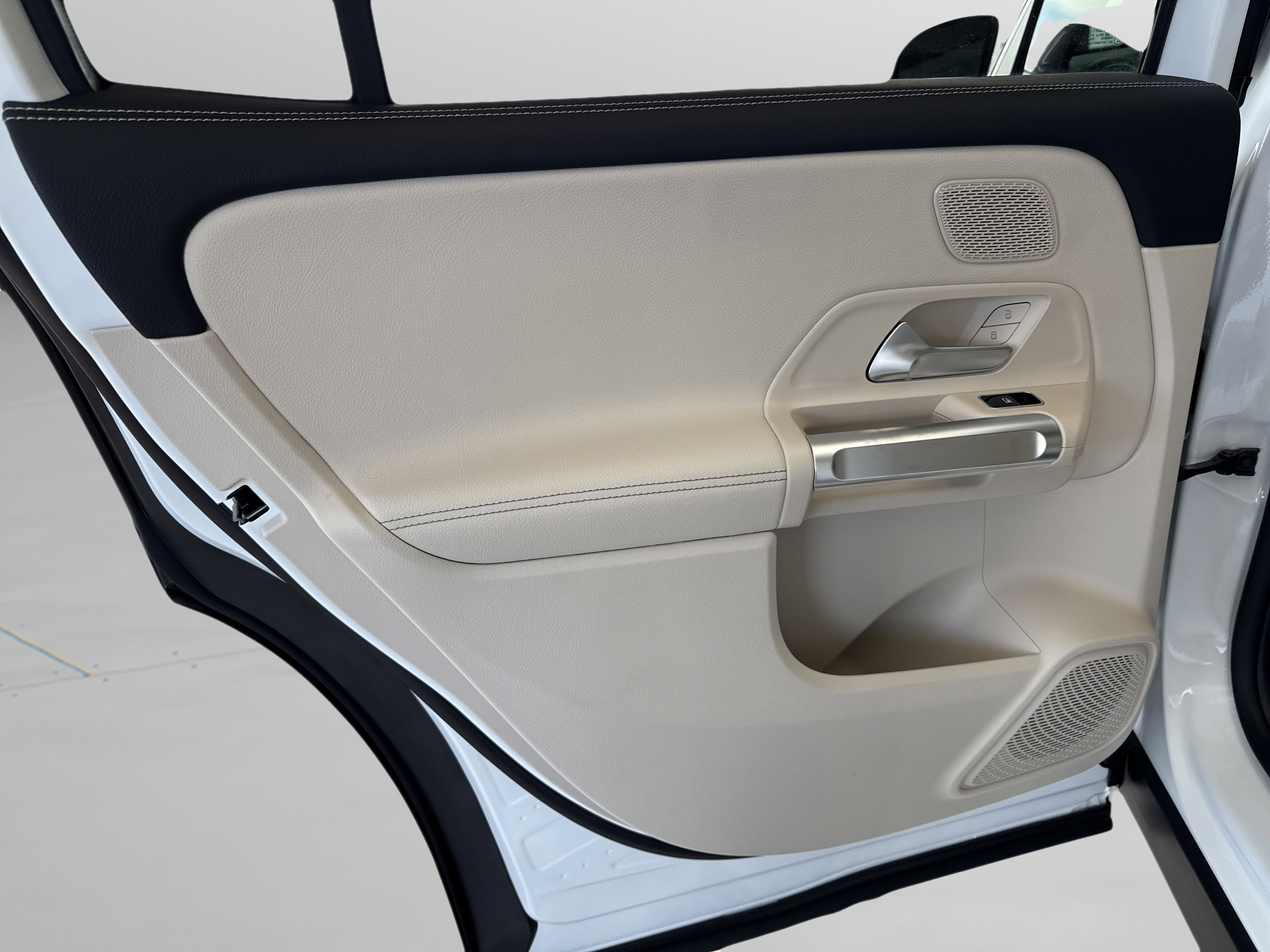 New 2026 Mercedes-Benz GLB 250 image 47