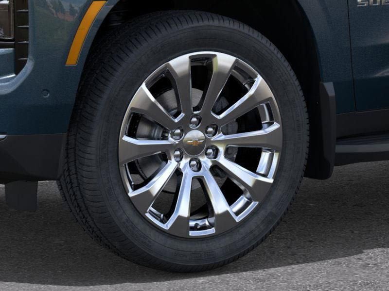 New 2025 Chevrolet Suburban Premier AWD/4WD image 9