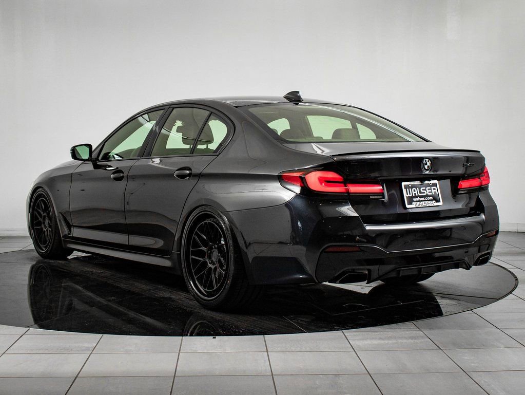 Used 2023 BMW 540i w/ M Sport Package RWD image 11