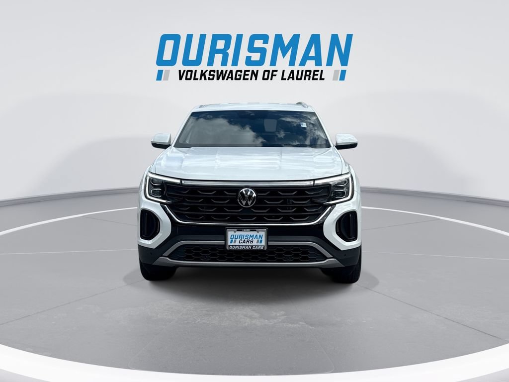 Used 2024 Volkswagen Atlas Cross Sport SE AWD/4WD image 3