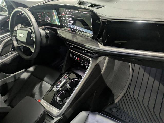 Certified 2025 Audi Q5 Premium w/ Convenience Package image 28
