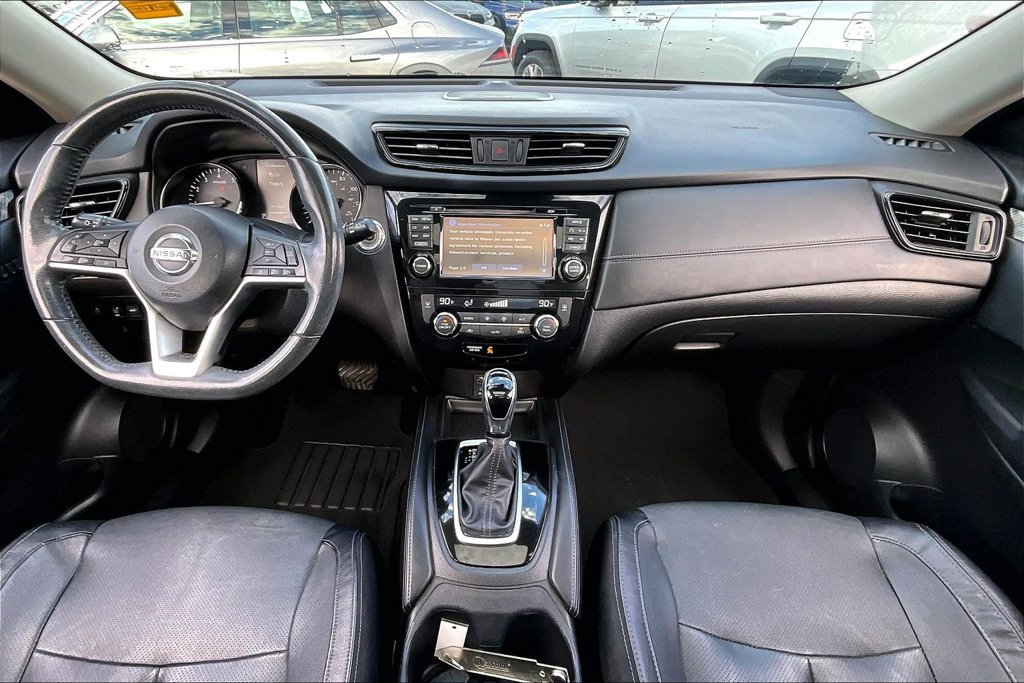 Used 2017 Nissan Rogue SL w/ SL Premium Package FWD image 5