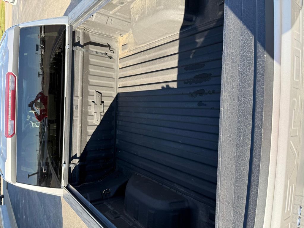 Used 2020 Chevrolet Silverado 1500 LT w/ Convenience Package image 10