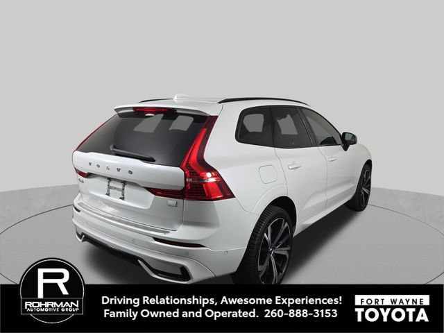 Used 2022 Volvo XC60 T8 R-Design w/ Advanced Package AWD/4WD image 7