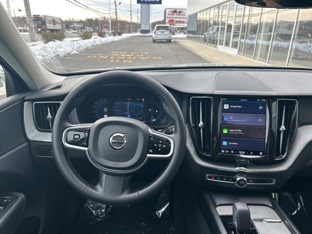 Certified 2025 Volvo XC60 B5 Plus image 18