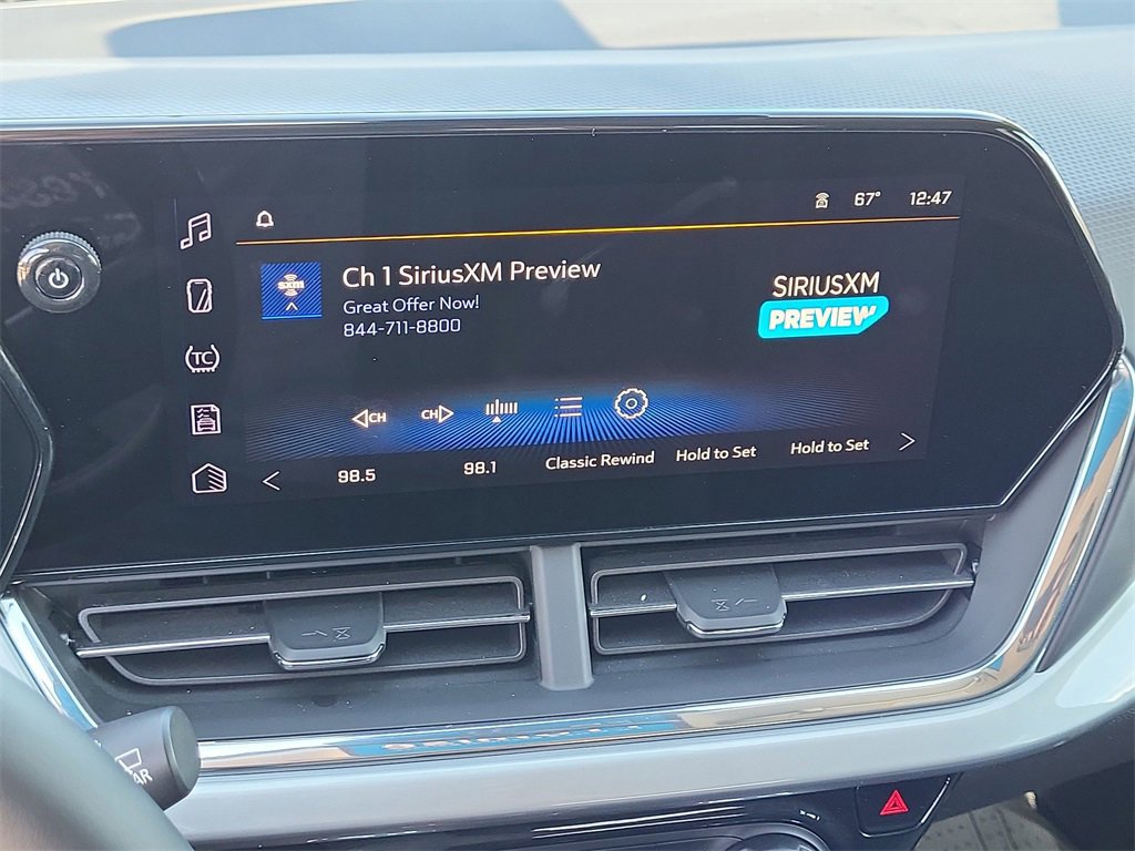 Certified 2025 Chevrolet Trax LT w/ Driver Confidence Package image 23