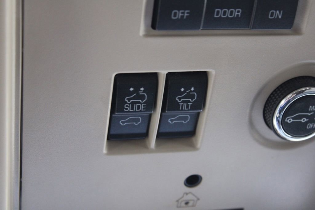 Used 2017 Chevrolet Tahoe Premier image 33