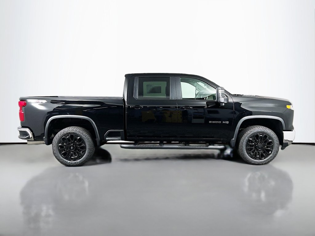 New 2026 Chevrolet Silverado 2500 LT w/ Leather Package AWD/4WD image 4