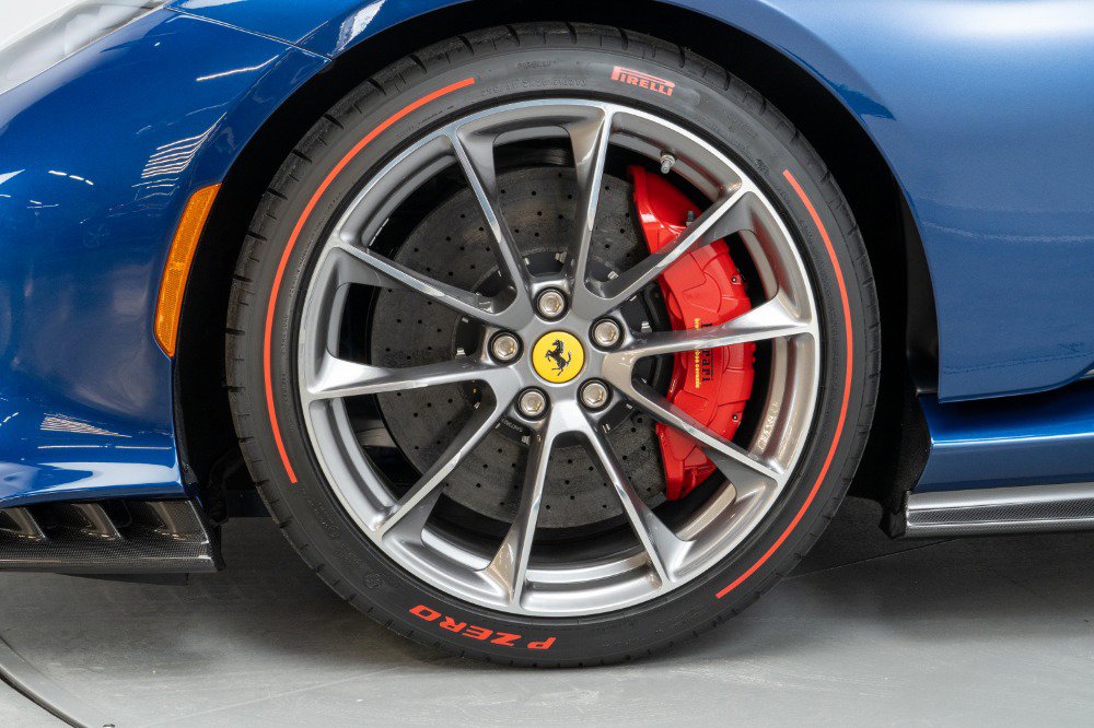 Certified 2022 Ferrari 812 Competizione image 14