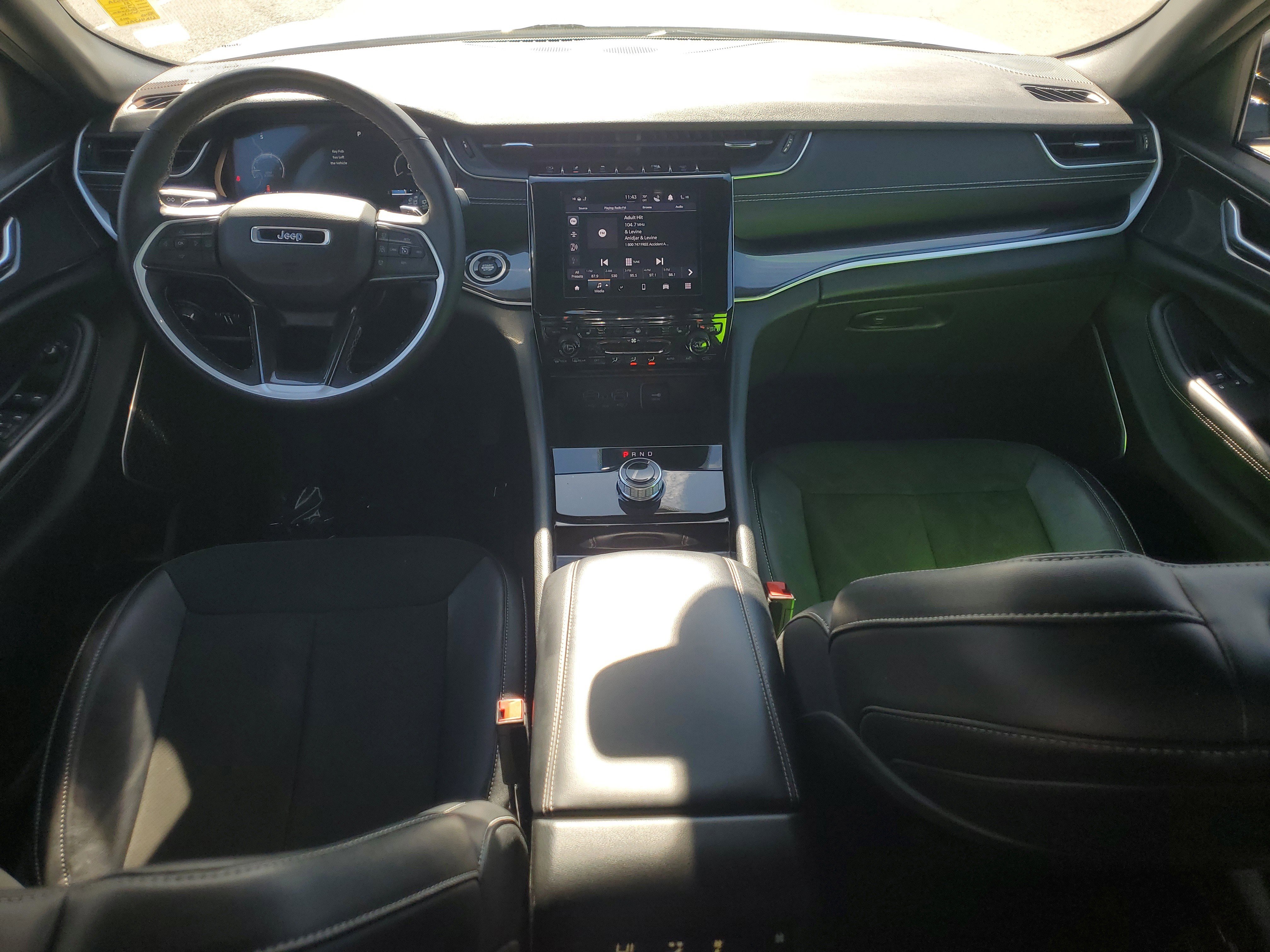 Used 2021 Jeep Grand Cherokee L Laredo image 15