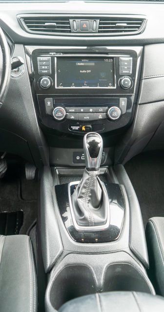 Used 2020 Nissan Rogue SV AWD/4WD image 16