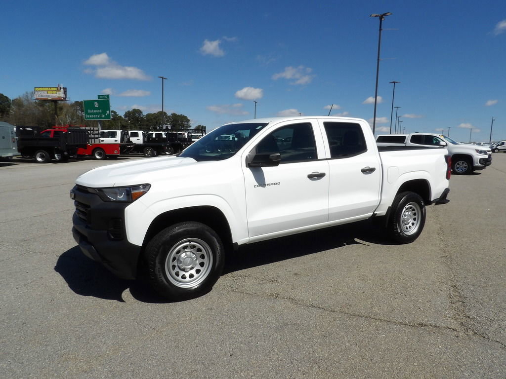 Used 2023 Chevrolet Colorado W/T RWD image 3