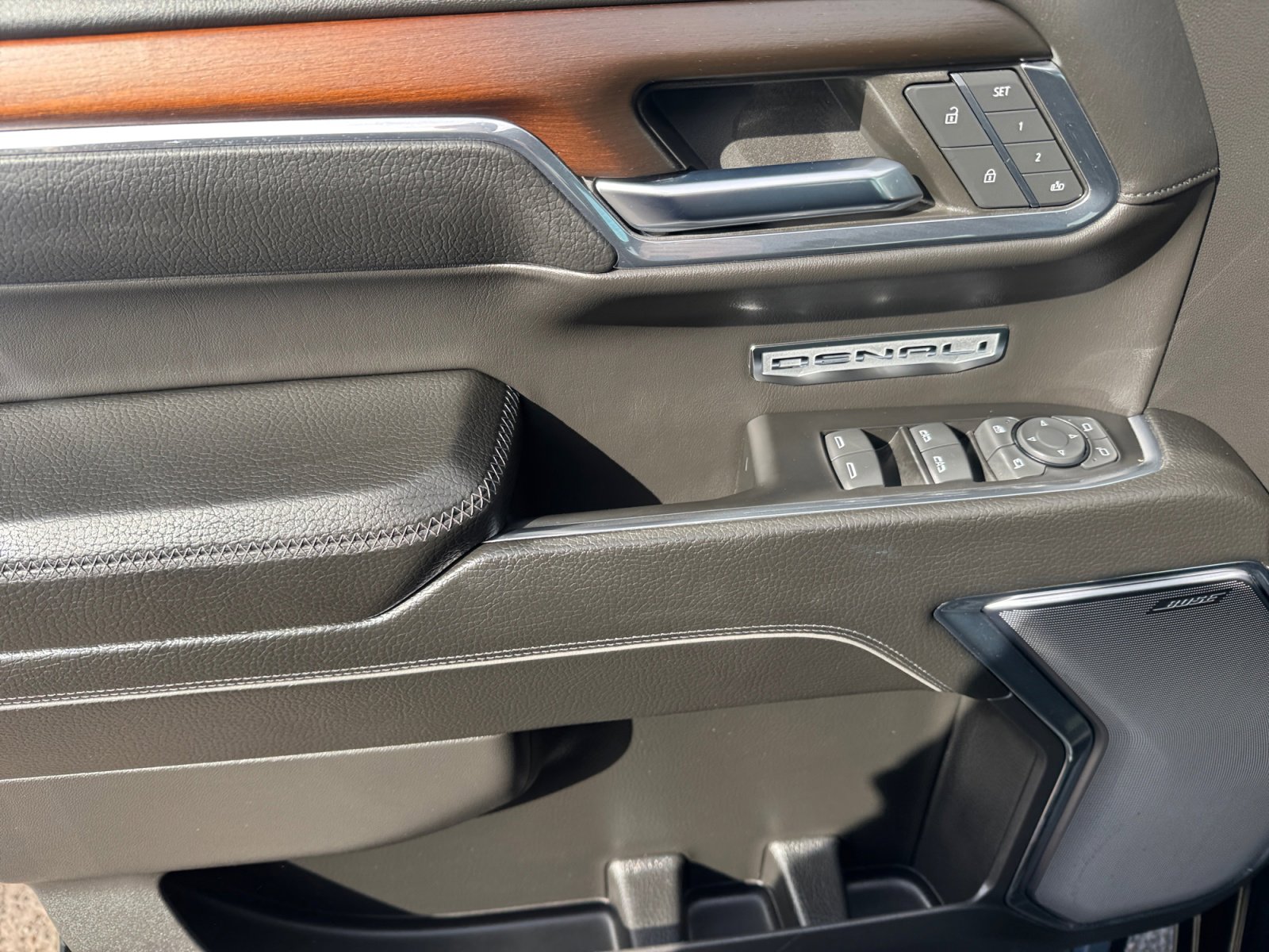 Used 2024 GMC Sierra 1500 Denali w/ Denali Reserve Package image 14