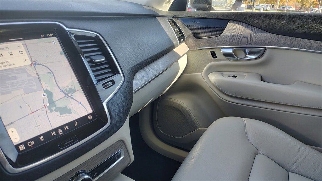 Used 2023 Volvo XC90 B6 Plus w/ Protection Package Premier image 25