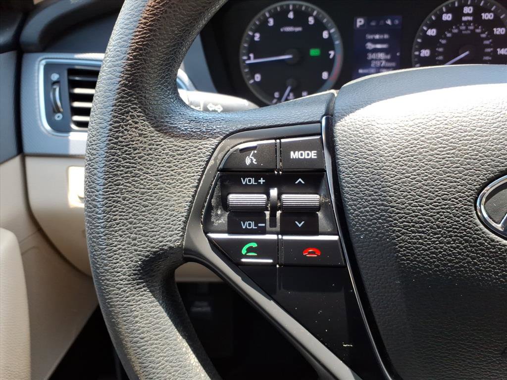 Used 2017 Hyundai Sonata SE FWD image 22