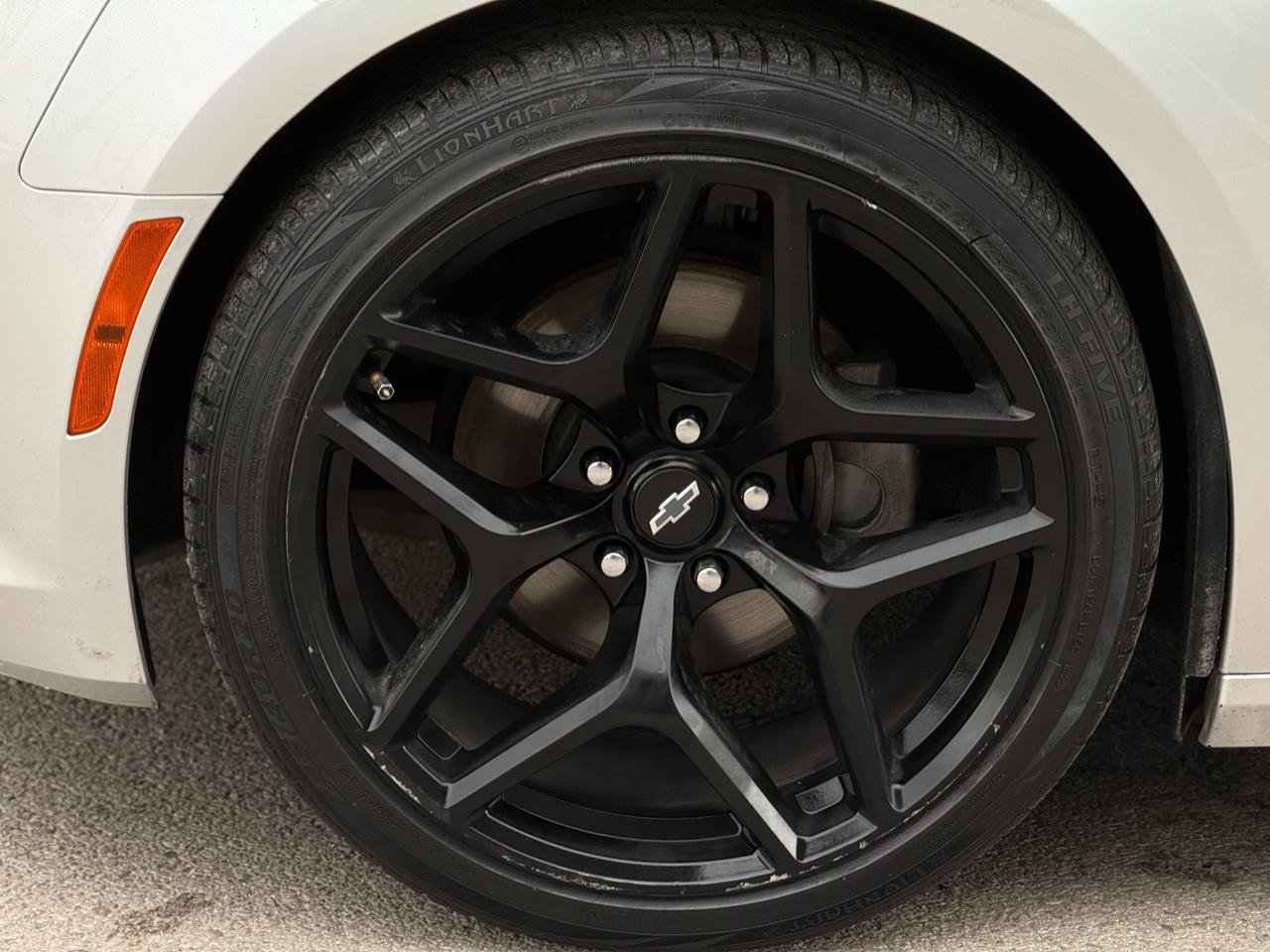 Used 2017 Chevrolet Camaro LT w/ RS Package image 10