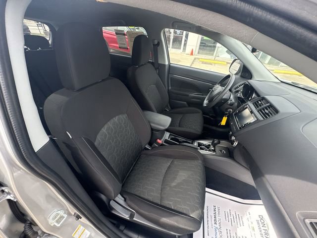 Used 2025 Mitsubishi Outlander Sport ES image 23