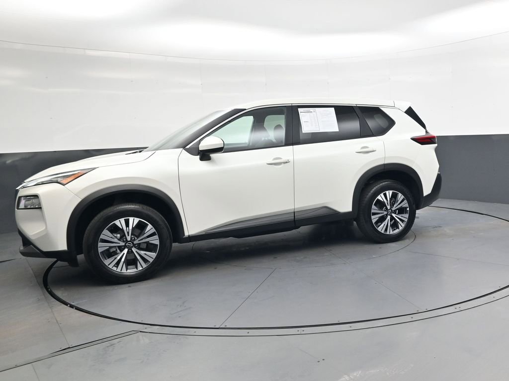 Used 2023 Nissan Rogue SV image 8