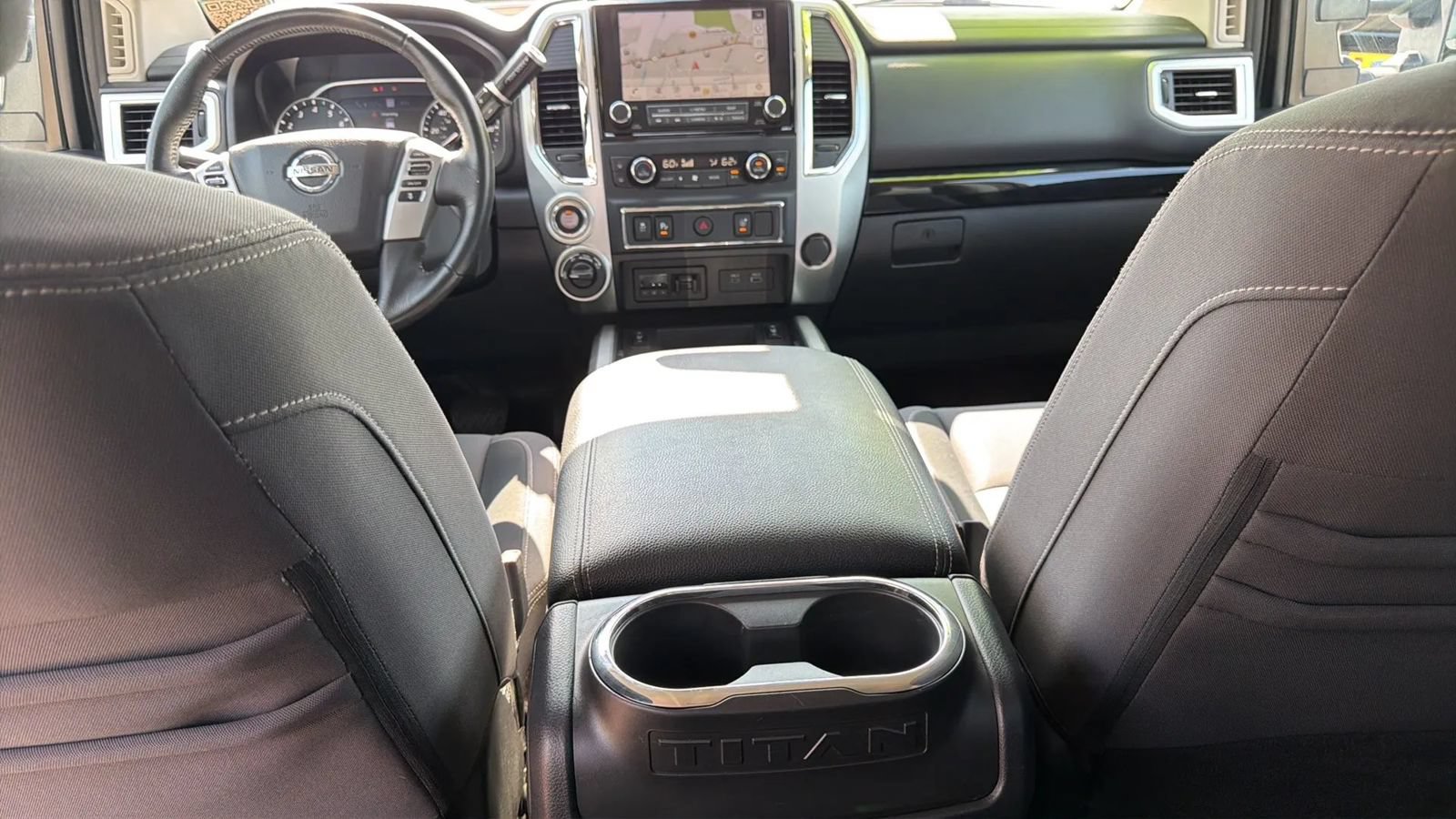 Used 2020 Nissan Titan SV w/ SV Convenience Package AWD/4WD image 31