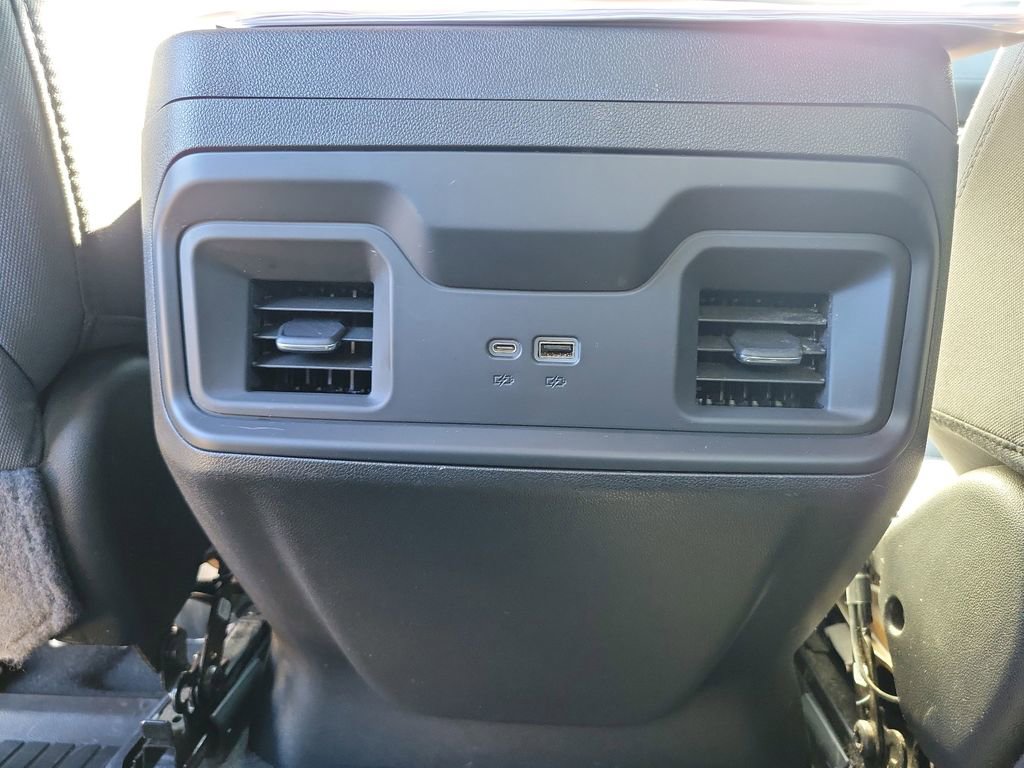 Used 2022 Chevrolet Silverado 1500 Custom image 12