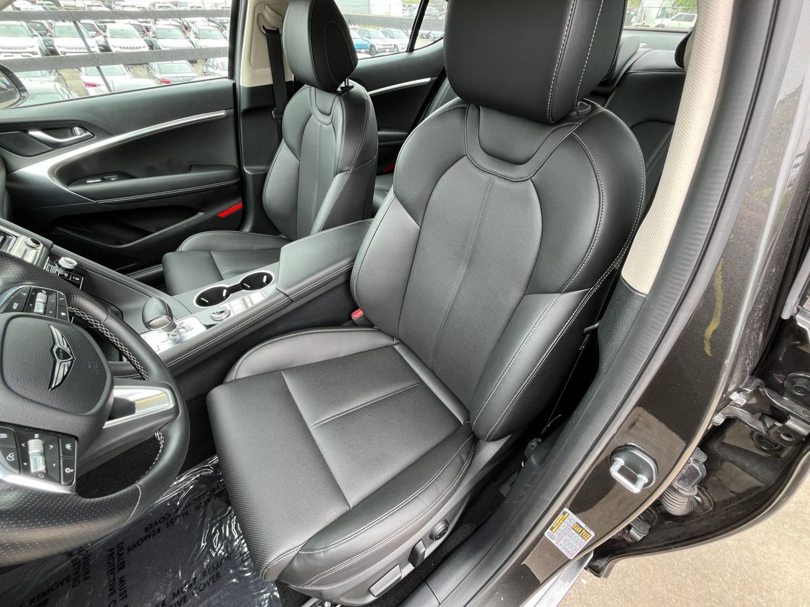 Used 2025 Genesis G70 2.5T AWD/4WD image 38