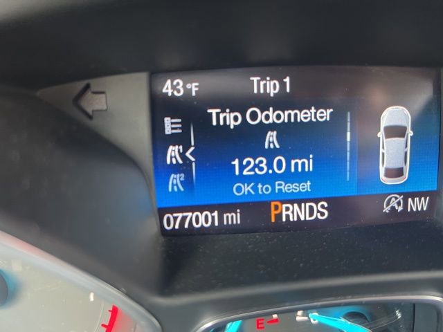 Used 2017 Ford Escape SE w/ Equipment Group 201A image 11