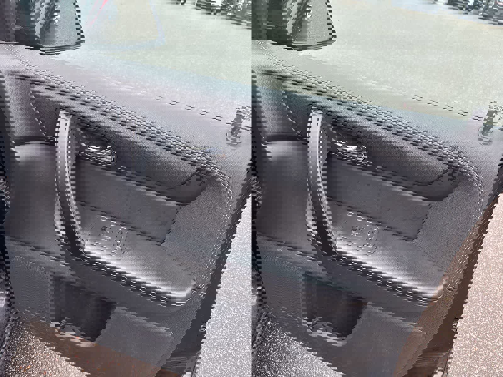 Used 2016 GMC Acadia SLE image 26