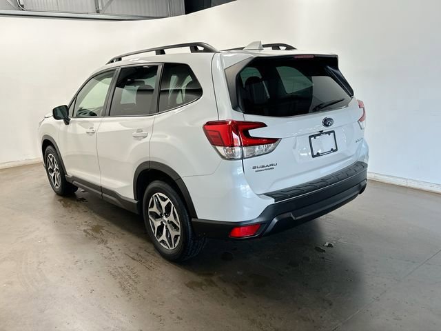 Certified 2023 Subaru Forester Premium image 32