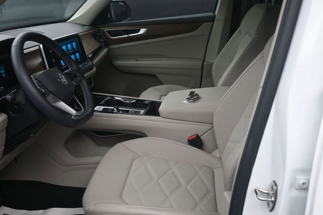 Used 2024 Volkswagen Atlas SE FWD image 15
