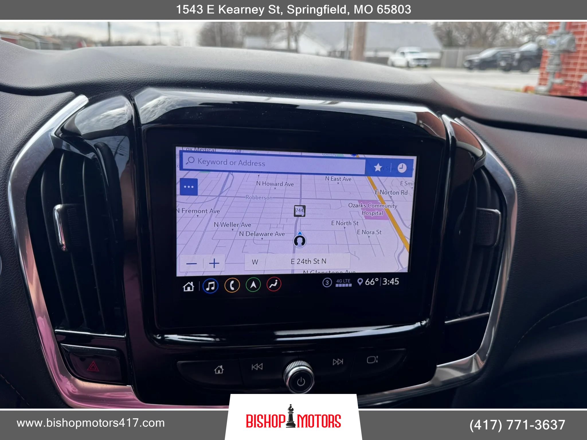 Used 2020 Chevrolet Traverse RS image 34