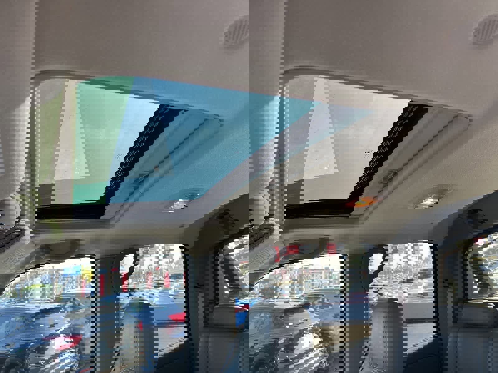 Used 2005 Chevrolet Avalanche Z71 w/ Sun And Sound Package image 35