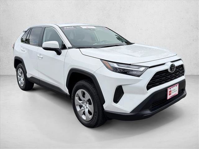 Certified 2025 Toyota RAV4 LE AWD/4WD image 3